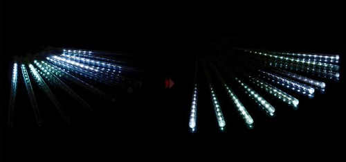 Svítící řetěz z blikajících LED tyčí levně